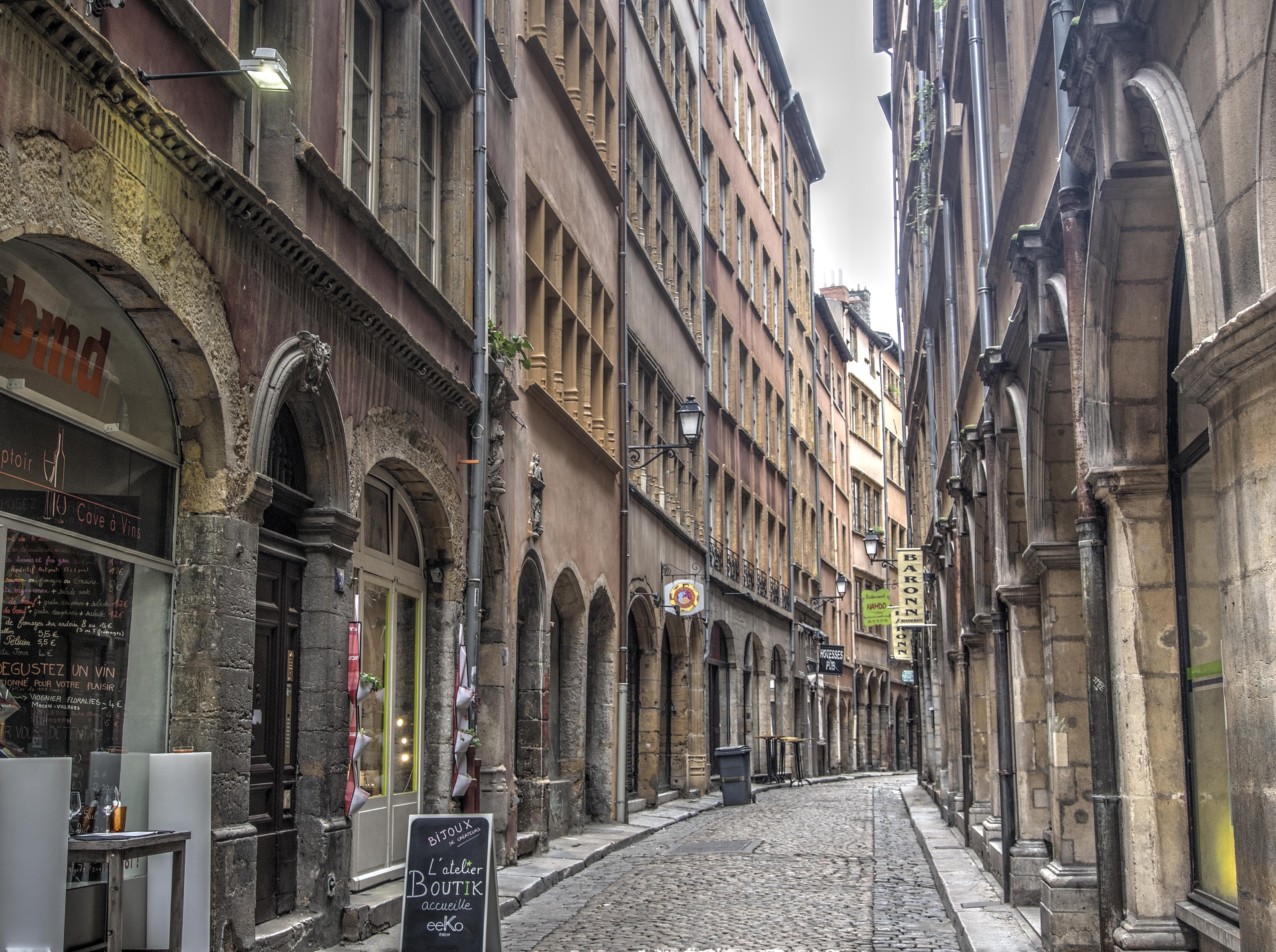 Hotel Mercure Lyon Centre Charpennes 4*