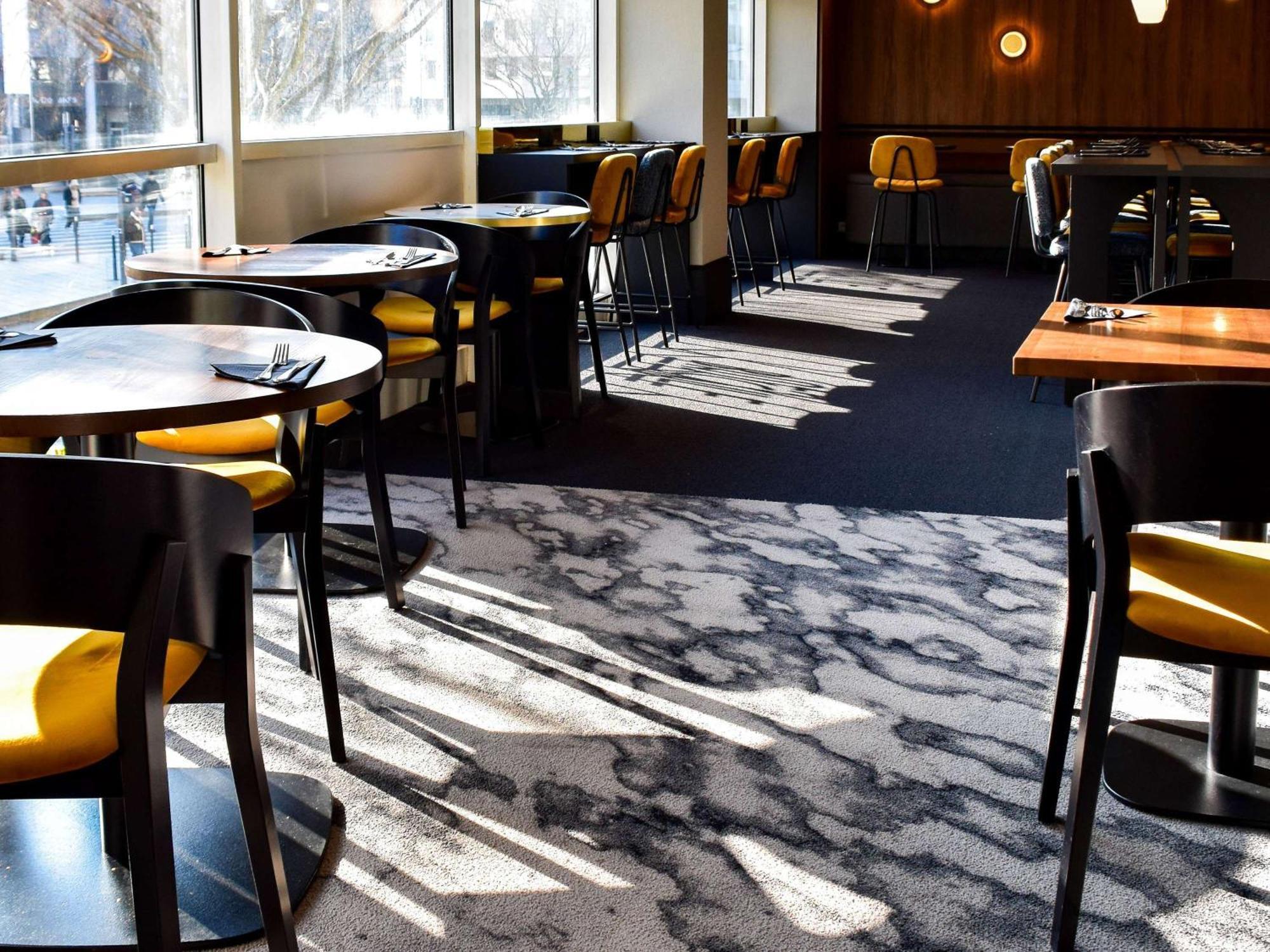 Hotel Mercure Lyon Centre Charpennes 4*