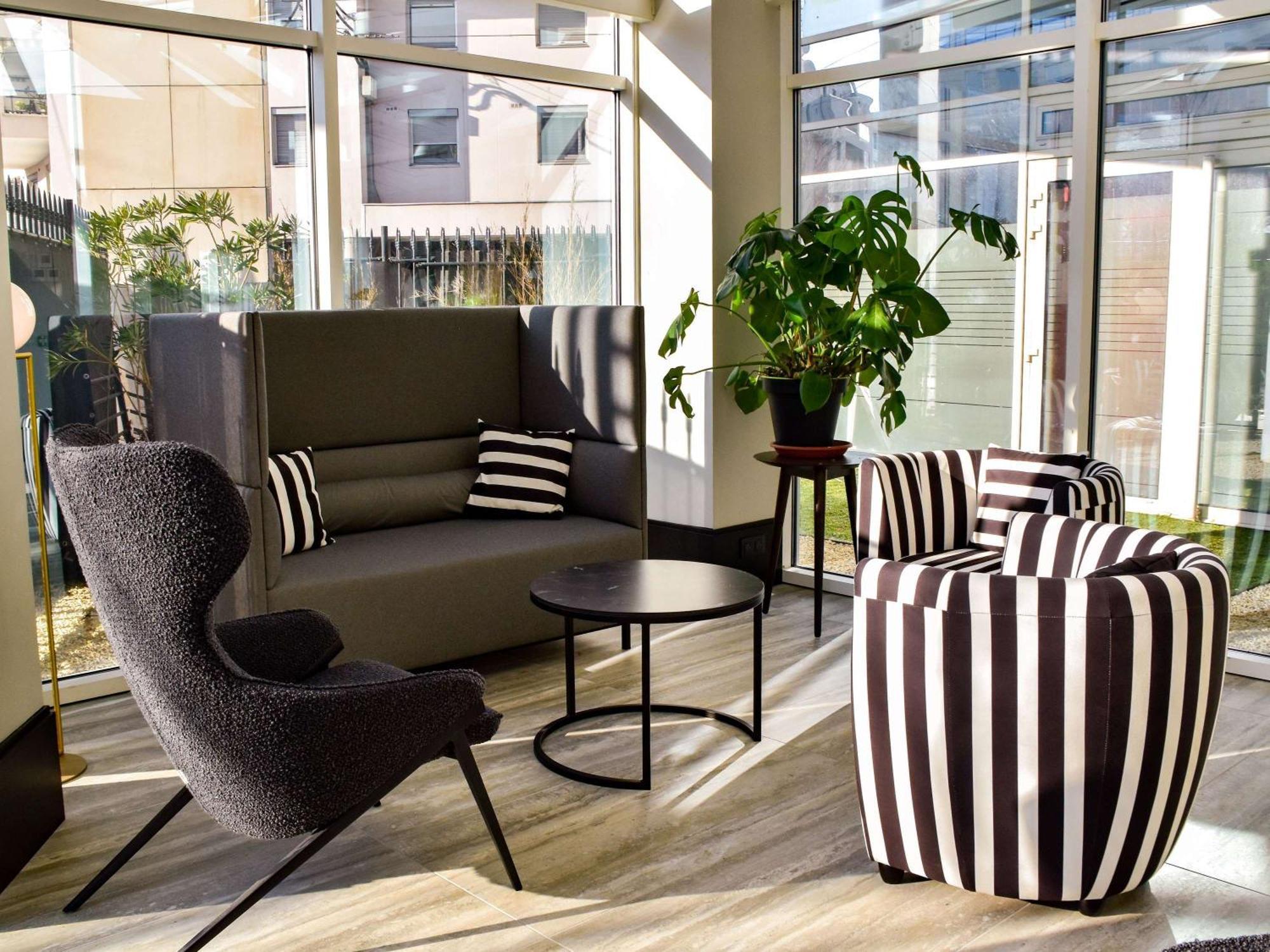 Mercure Lyon Centre Charpennes Hotel